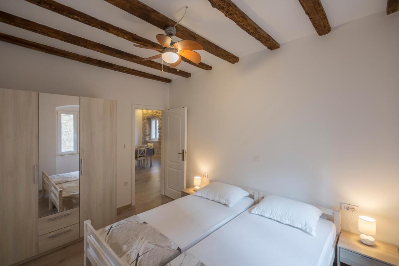 Apartments Bepi Komiza Ngoại thất bức ảnh