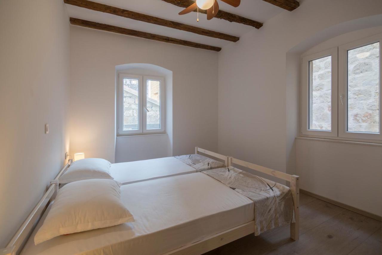 Apartments Bepi Komiza Ngoại thất bức ảnh
