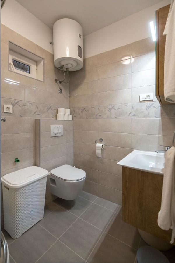 Apartments Bepi Komiza Ngoại thất bức ảnh