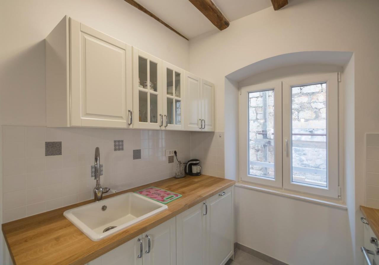 Apartments Bepi Komiza Ngoại thất bức ảnh