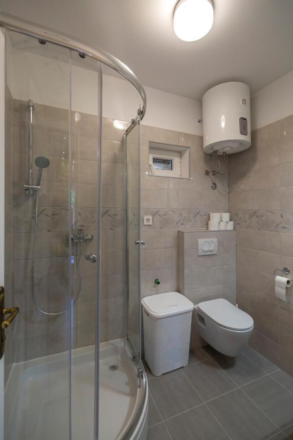 Apartments Bepi Komiza Ngoại thất bức ảnh
