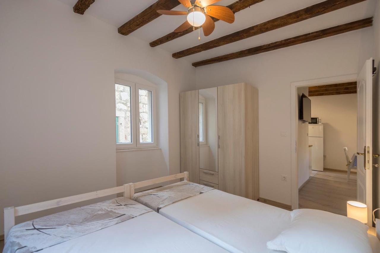 Apartments Bepi Komiza Ngoại thất bức ảnh