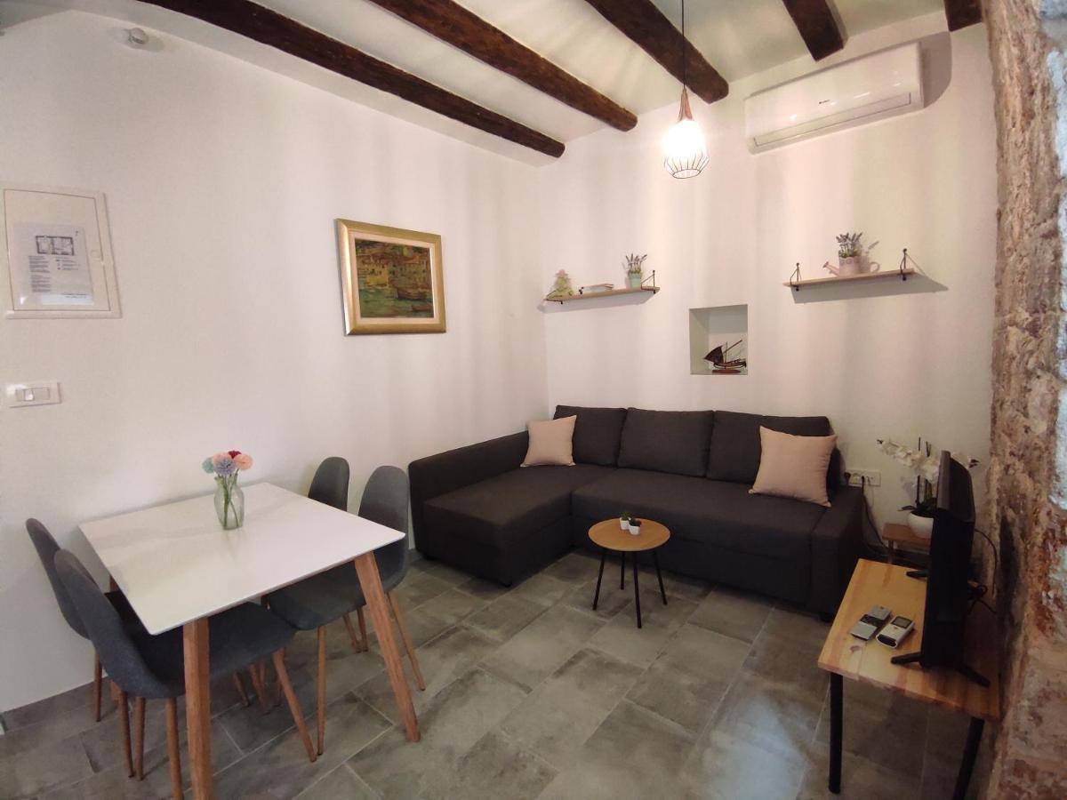 Apartments Bepi Komiza Ngoại thất bức ảnh
